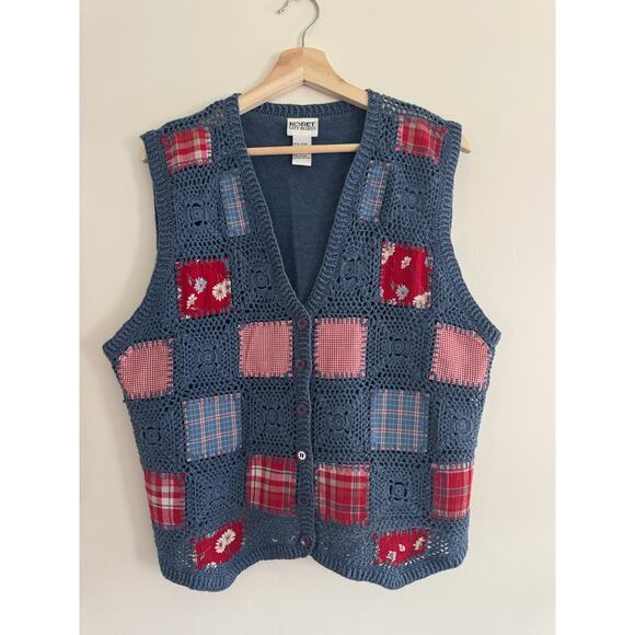 VINTAGE Koret Blue Red Patriotic Crocheted Vest Size Large - Picture 1 of 3